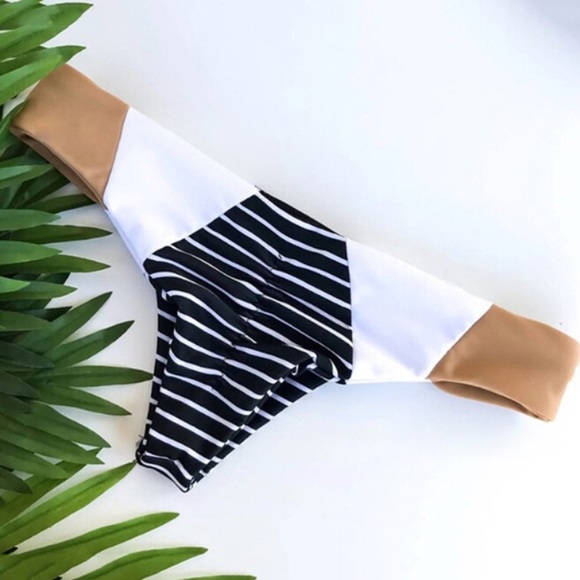 Bikini - Picture 4 of 4